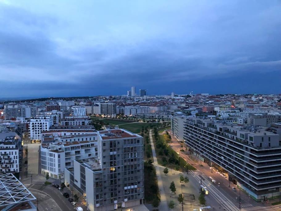 Stunning View Over Vienna In City Center Apartman Kültér fotó